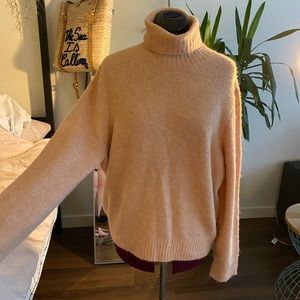 Frame sweater